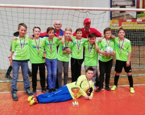 Mladší žáci vyhráli Vánoční turnaj v Hluku